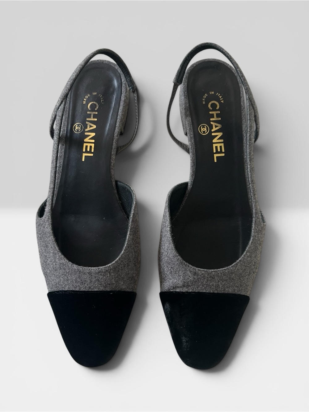 CHANEL Gray Felted Wool and Black Velvet Cap Toe Slingback Flats Size 39 1/2
